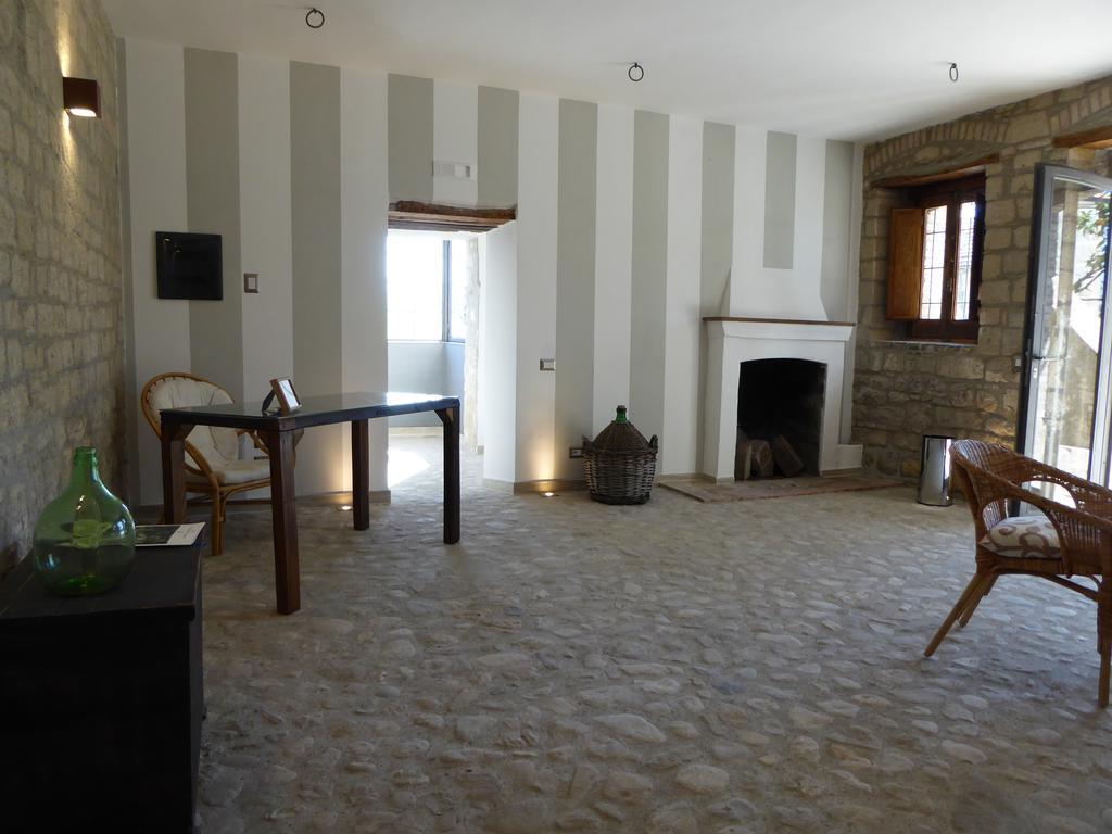Pietre Di Fiume Villa Apice Eksteriør billede